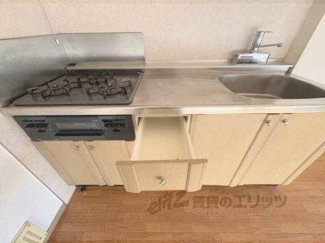 キッチン　収納