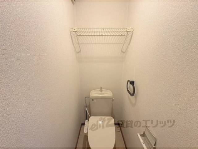 トイレ　上部収納