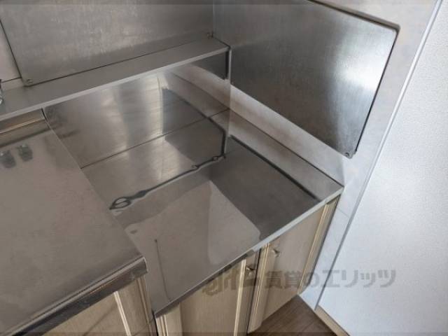 キッチン　コンロ置き場