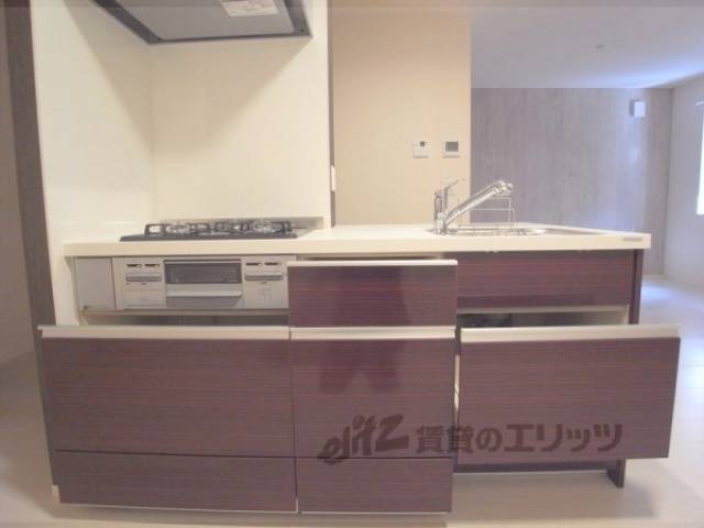 キッチン　収納