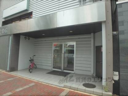 玄関　２階専用入り口