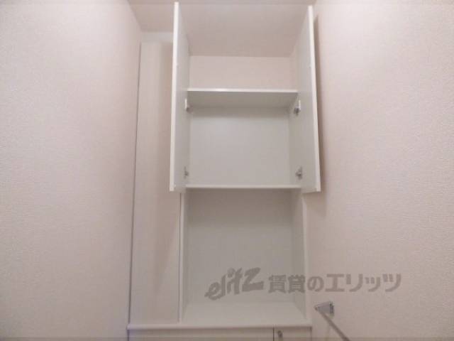 トイレ　収納