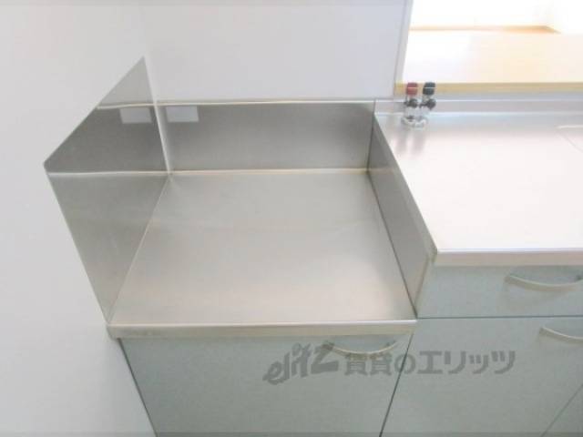 キッチン　コンロ置き場