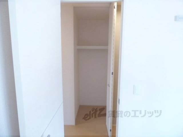 廊下　収納
