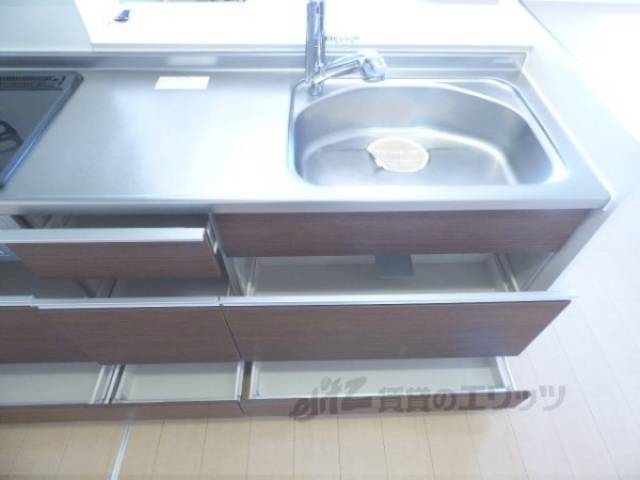 キッチン　収納