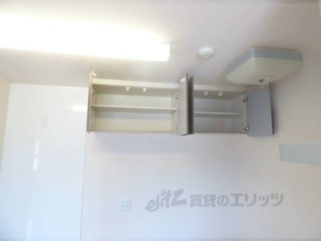 キッチン　収納