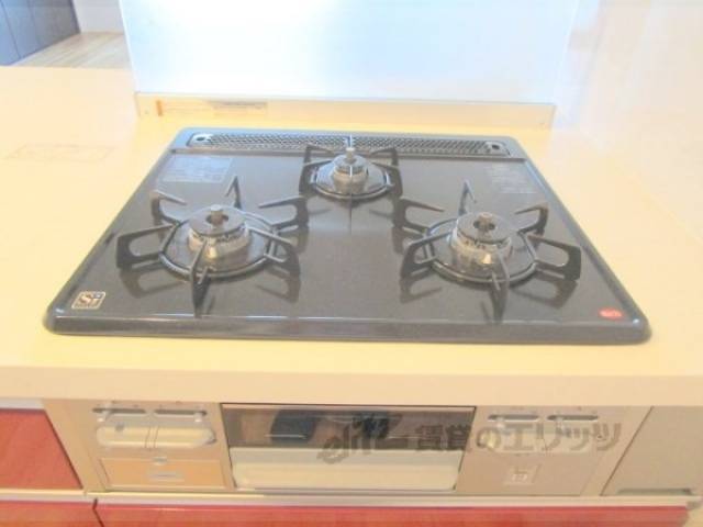 キッチン　3口ガスコンロ