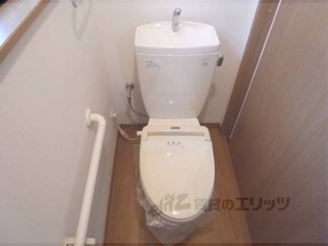 トイレ　2階トイレ