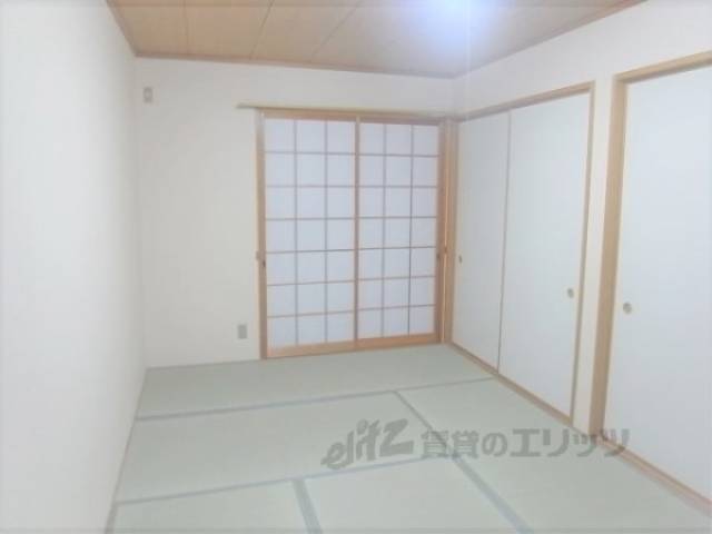 和室　一階の7.5帖和室です。