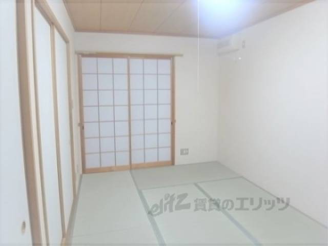 和室　一階の7.5帖和室です。