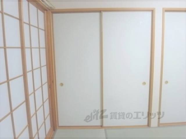 収納　一階和室の収納