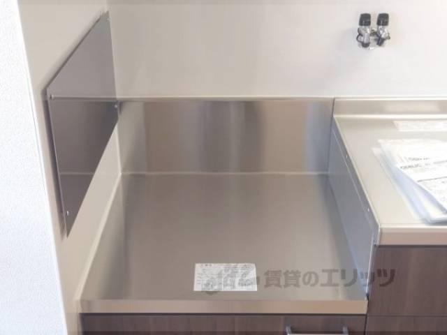 キッチン　コンロ置き場