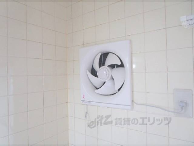 キッチン　換気扇
