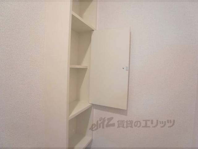 トイレ　収納