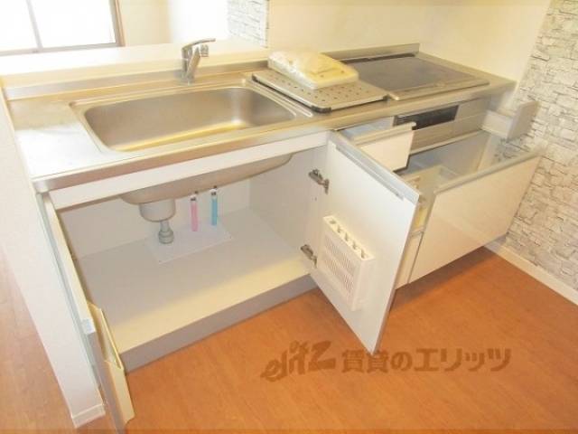 キッチン　下部収納