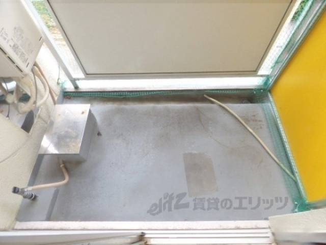 ベランダ　⑴