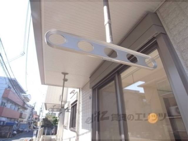 ベランダ　物干し