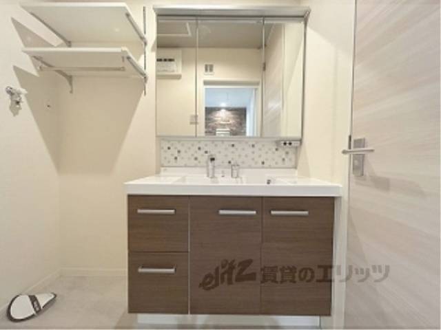 洗面所　独立洗面台