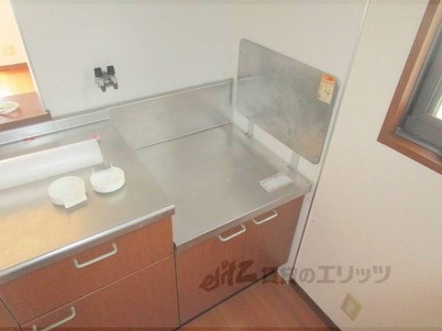 キッチン　コンロ置場