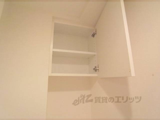 収納　トイレ内上部