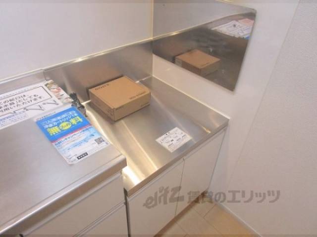 キッチン　コンロ置き場