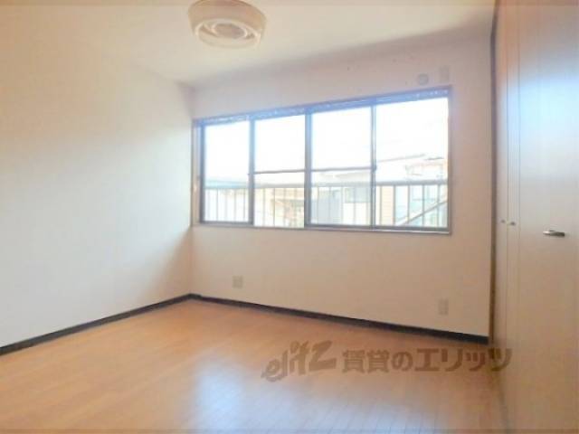 洋室　2階の洋室です。