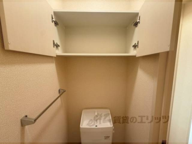 トイレ　トイレ収納