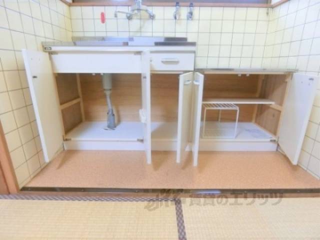 キッチン　下部収納