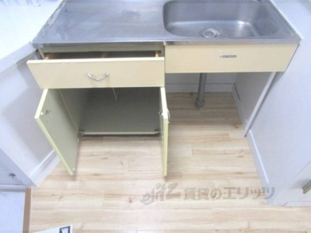 キッチン　キッチン下部収納