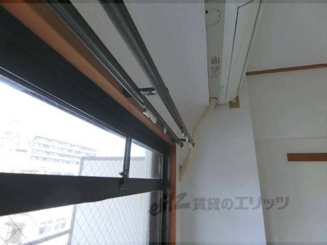 カーテンレール