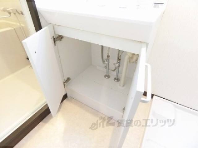 洗面所　収納