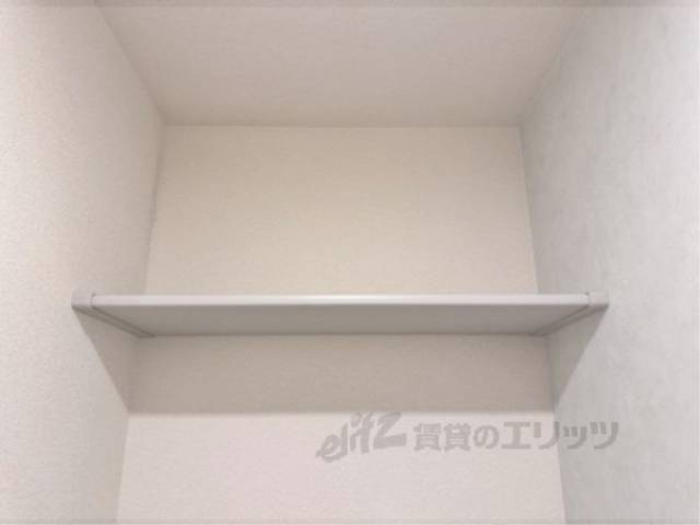 収納　トイレ上