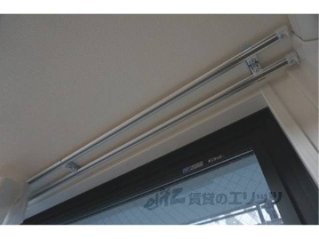 カーテンレール