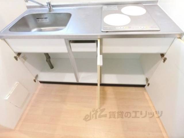 キッチン　下部収納