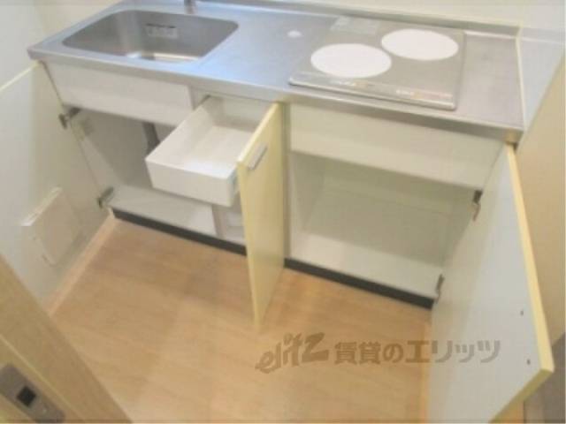 キッチン　下部収納