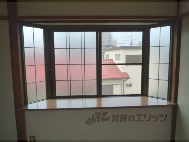出窓