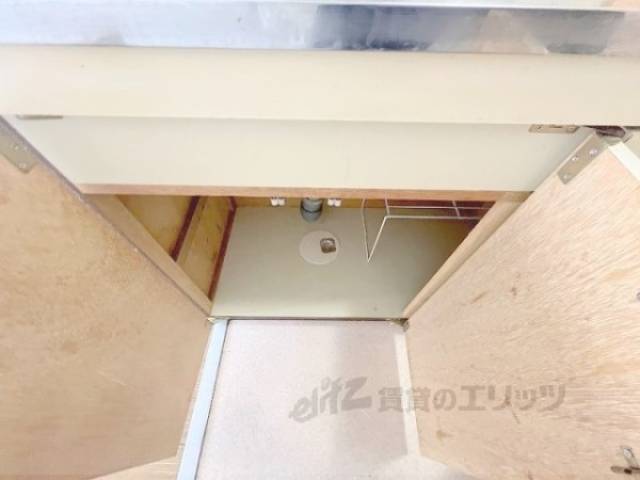 キッチン　下部収納
