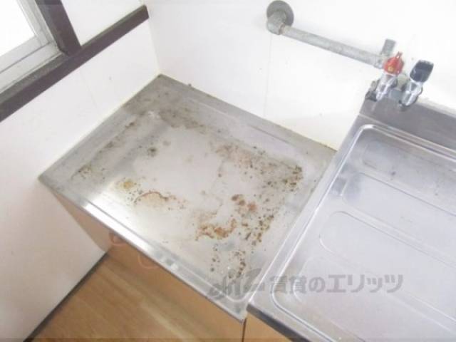 キッチン　コンロ置場