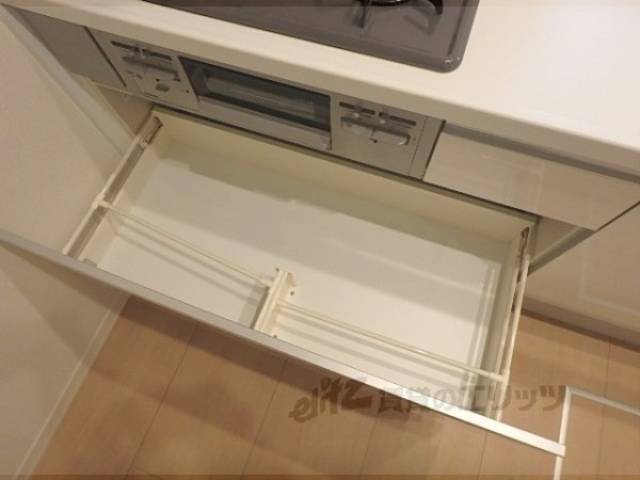 キッチン　収納