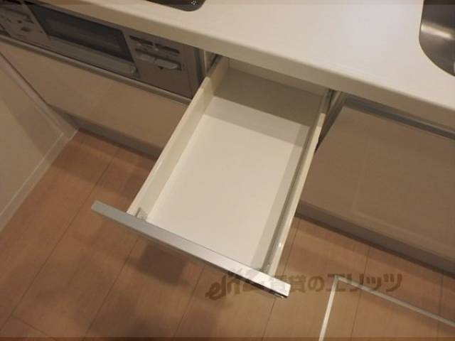 キッチン　収納