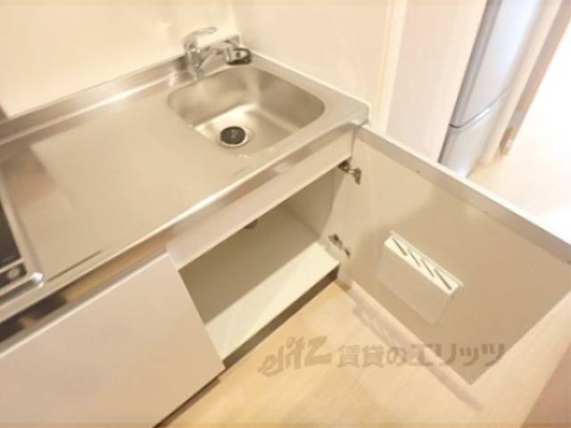 キッチン　キッチン下部収納