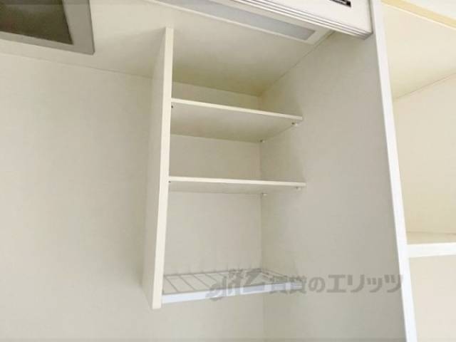 キッチン　上収納