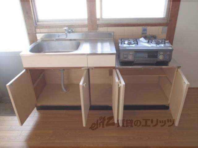 キッチン　収納