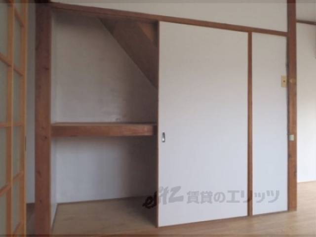 リビング　収納