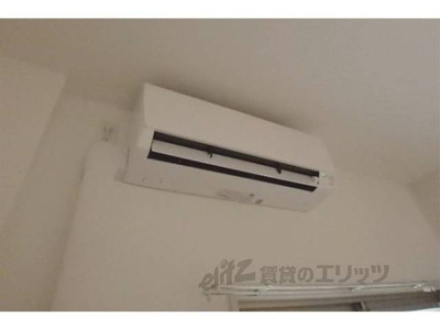 洋室　エアコン