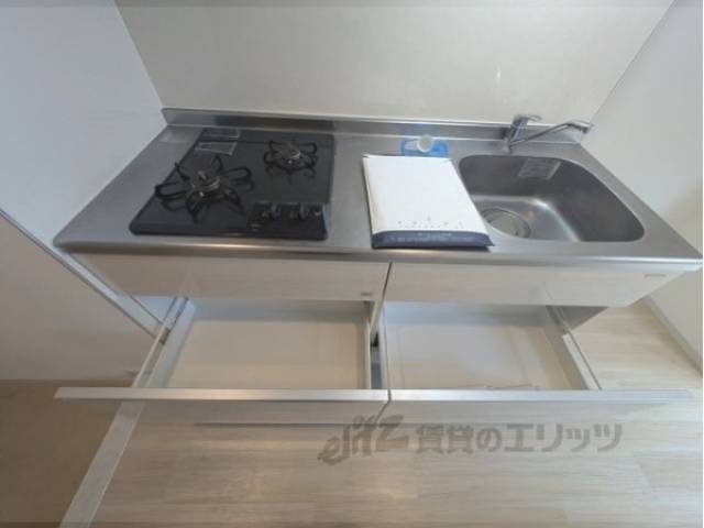 キッチン　キッチン下部収納