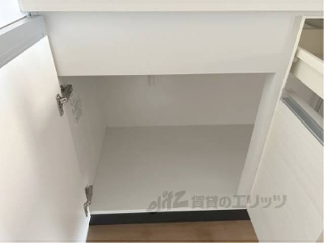 キッチン　下部収納