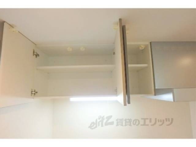 キッチン　キッチン上部棚