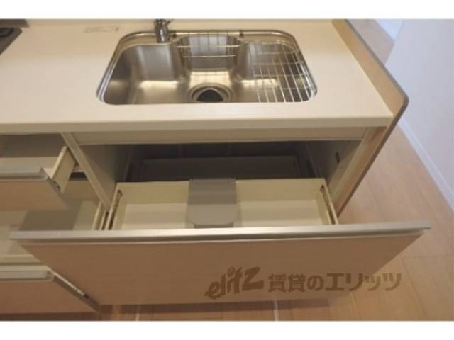 キッチン　収納