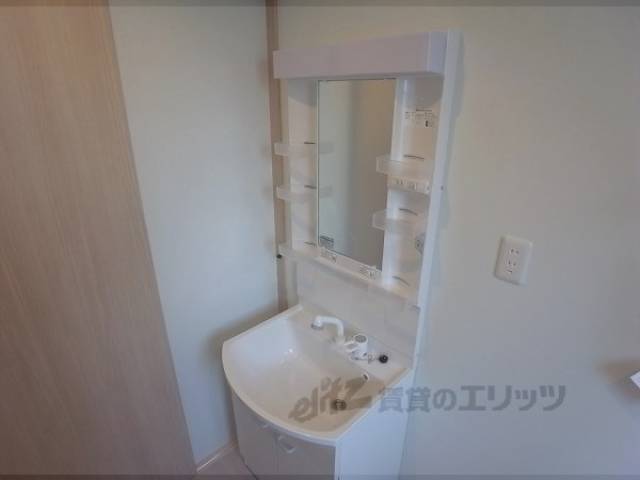 洗面所　独立洗面台